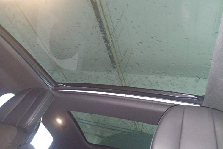 Used Mercedes-Benz EQE 2022 350 Pioneer Edition Headliner