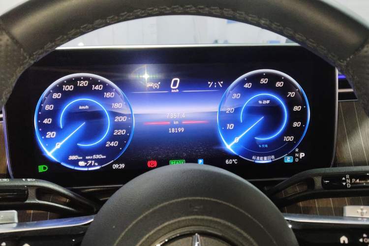 Used Mercedes-Benz EQE 2022 350 Pioneer Edition Instrument Cluster