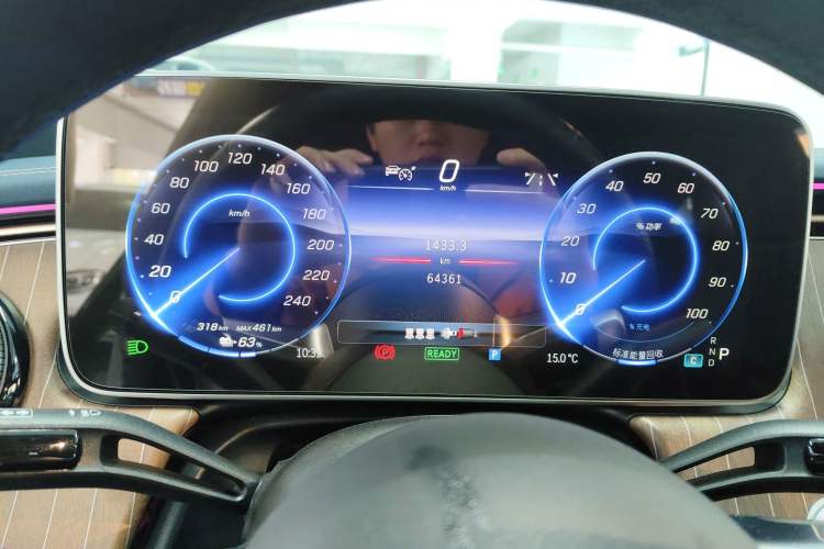 Used Mercedes-Benz EQE 2022 350 Pioneer Edition Instrument Cluster