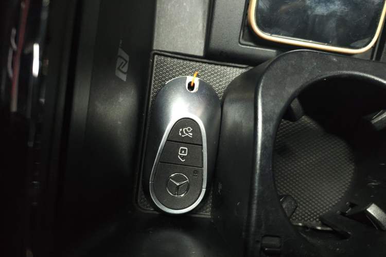 Used Mercedes-Benz EQE 2022 350 Pioneer Edition Interior 1