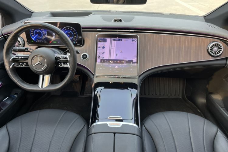 Used Mercedes-Benz EQE 2022 350 Luxury Edition Interior 1