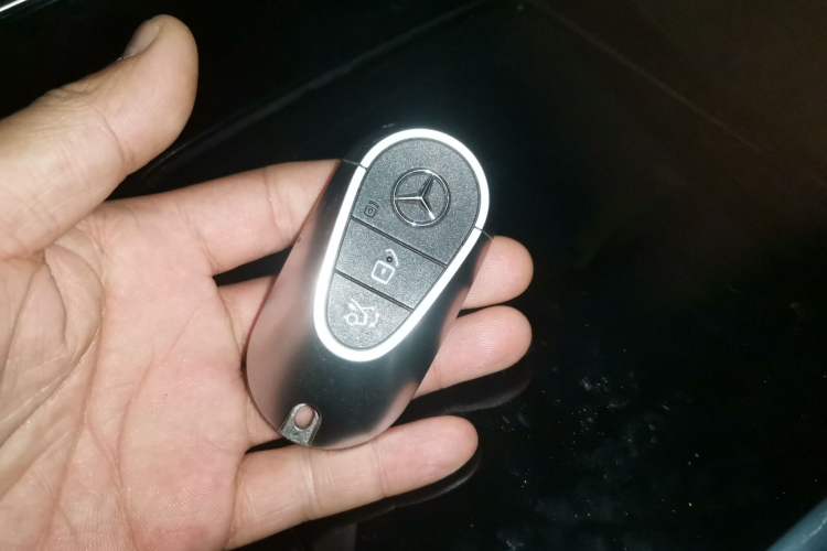 Used Mercedes-Benz EQE 2022 350 Pioneer Edition Interior 1