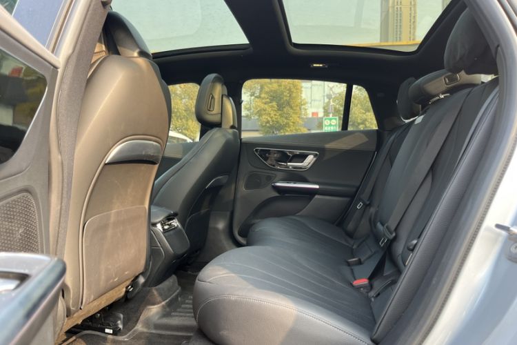 Used Mercedes-Benz EQE 2022 350 Luxury Edition Interior 2