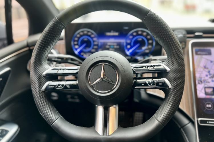 Used Mercedes-Benz EQE 2022 350 Luxury Edition Interior 2