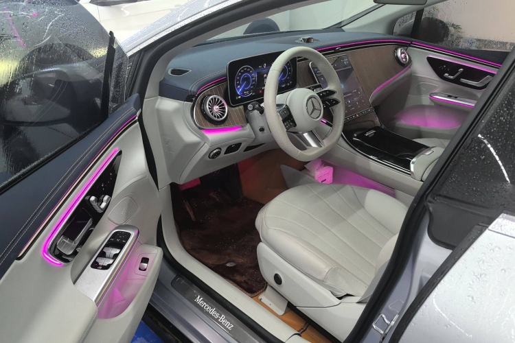Used Mercedes-Benz EQE 2022 350 Pioneer Edition Interior 2
