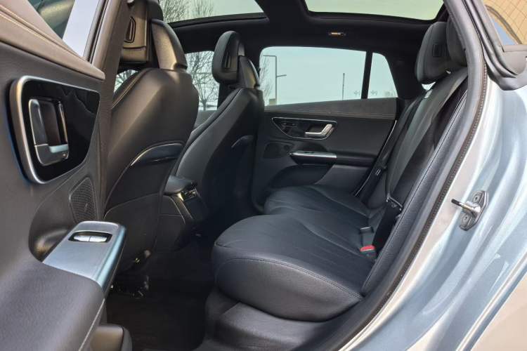Used Mercedes-Benz EQE 2022 350 Pioneer Edition Interior 3