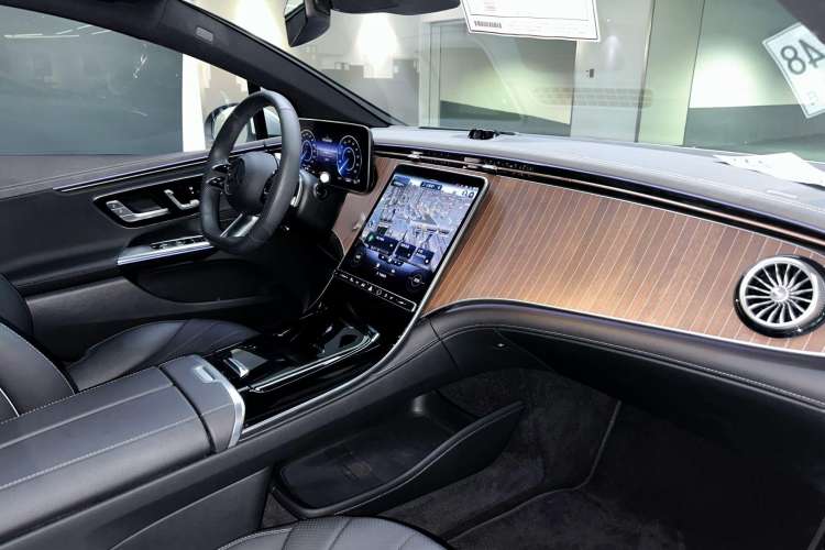 Used Mercedes-Benz EQE 2022 350 Luxury Edition Interior 4