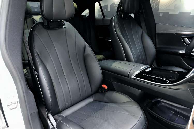 Used Mercedes-Benz EQE 2022 350 Luxury Edition Interior 5