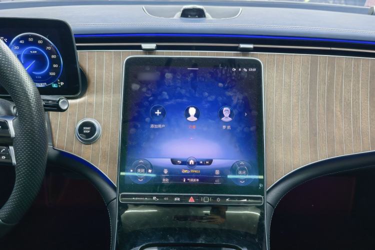 Used Mercedes-Benz EQE 2022 350 Pioneer Edition Interior 7