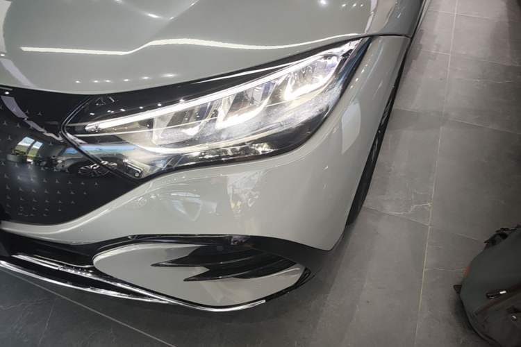 Used Mercedes-Benz EQE 2022 350 Luxury Edition Left Front Headlight