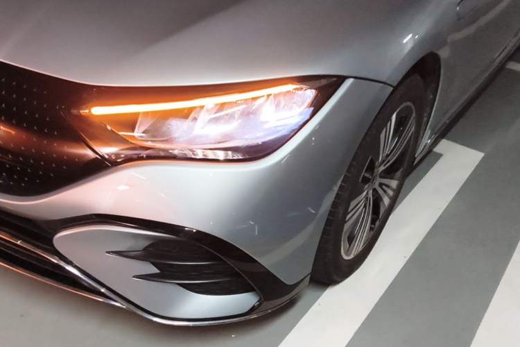 Used Mercedes-Benz EQE 2022 350 Luxury Edition Left Front Headlight