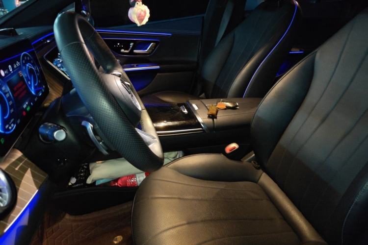 Used Mercedes-Benz EQE 2022 350 Luxury Edition Left Front Seat