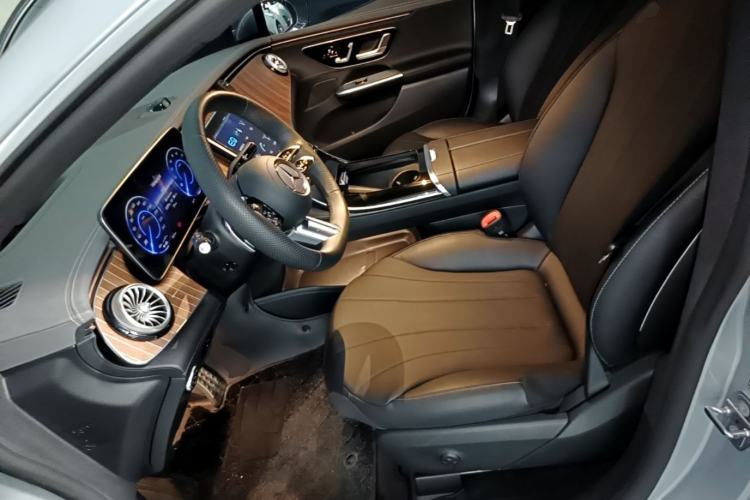 Used Mercedes-Benz EQE 2022 350 Luxury Edition Left Front Seat