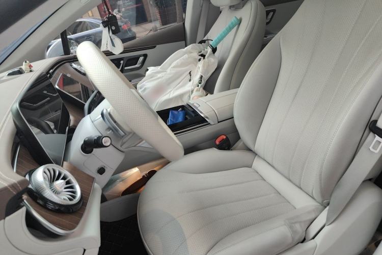 Used Mercedes-Benz EQE 2022 350 Luxury Edition Left Front Seat