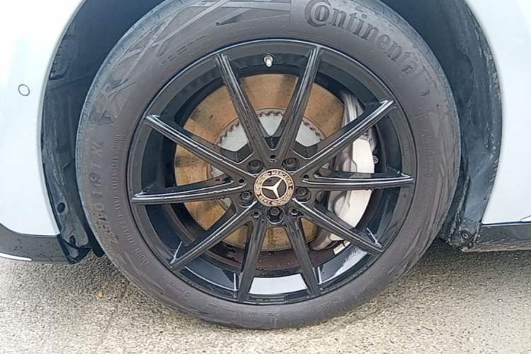 Used Mercedes-Benz EQE 2022 350 Luxury Edition Left Front Wheel Hub