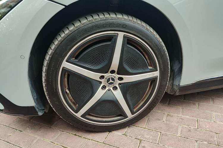 Used Mercedes-Benz EQE 2022 350 First Edition Special Version Left Front Wheel Hub