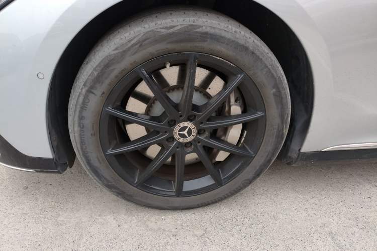 Used Mercedes-Benz EQE 2022 350 Pioneer Edition Left Front Wheel Hub