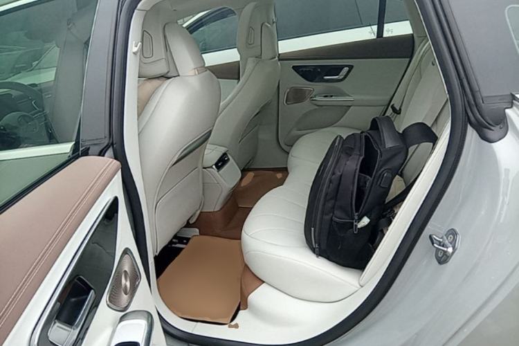 Used Mercedes-Benz EQE 2022 350 Luxury Edition Left Rear Seat