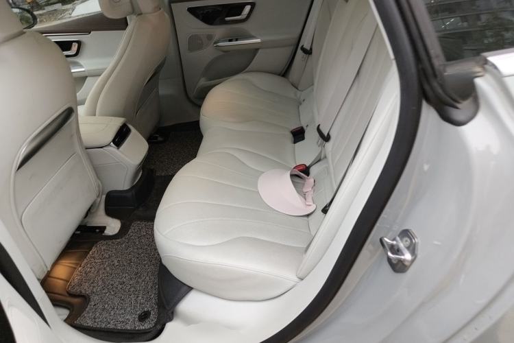 Used Mercedes-Benz EQE 2022 350 Luxury Edition Left Rear Seat