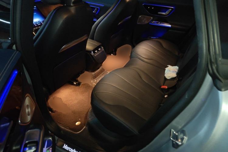 Used Mercedes-Benz EQE 2022 350 Luxury Edition Left Rear Seat