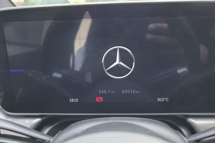 Used Mercedes-Benz EQE 2022 350 First Edition Special Version Odometer Close Up