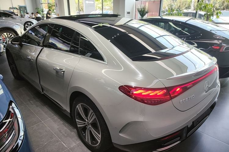 Used Mercedes-Benz EQE 2022 350 Luxury Edition Rear Left 45 Deg