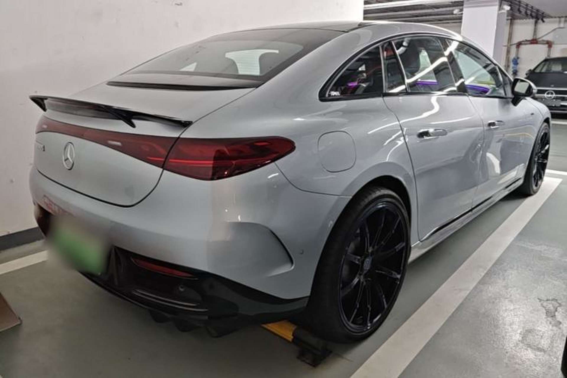 Used Mercedes-Benz EQE 2022 350 First Edition Special Version Rear Right 45 Deg