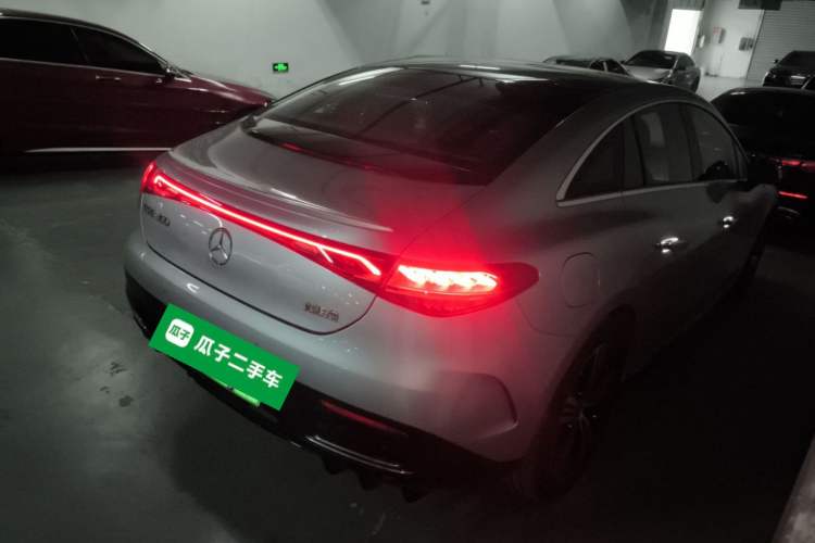 Used Mercedes-Benz EQE 2022 350 Luxury Edition Rear Right 45 Deg