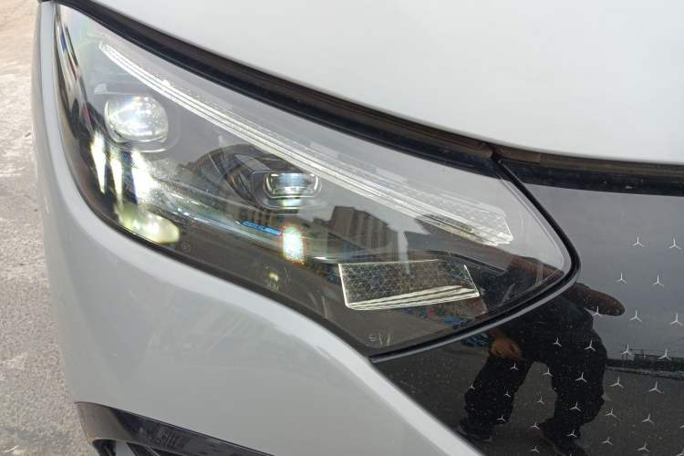 Used Mercedes-Benz EQE 2022 350 First Edition Special Version Right Front Headlight