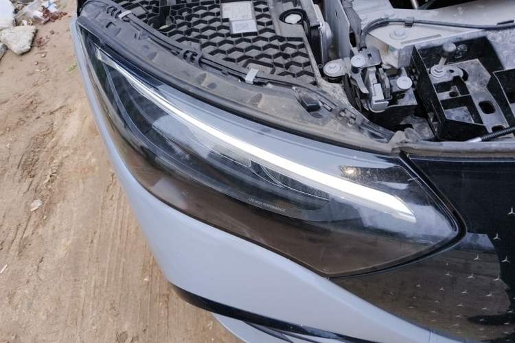 Used Mercedes-Benz EQE 2022 350 Luxury Edition Right Front Headlight