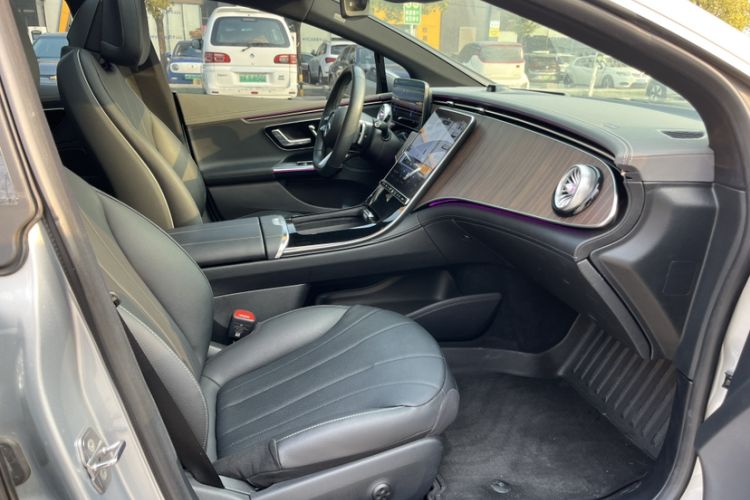 Used Mercedes-Benz EQE 2022 350 Luxury Edition Right Front Seat