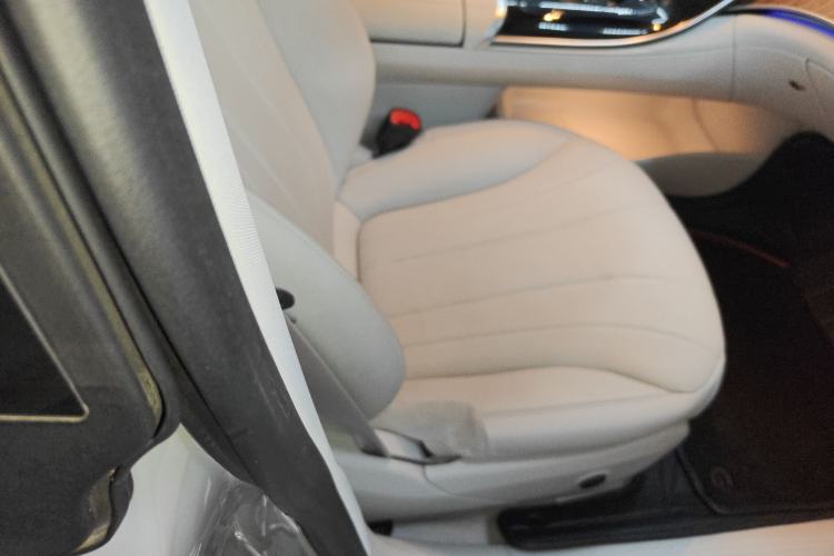 Used Mercedes-Benz EQE 2022 350 Luxury Edition Right Front Seat