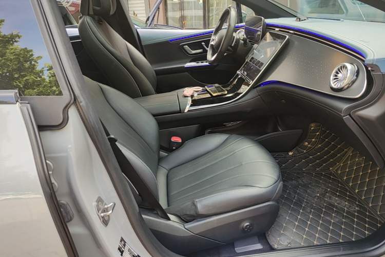 Used Mercedes-Benz EQE 2022 350 First Edition Special Version Right Front Seat