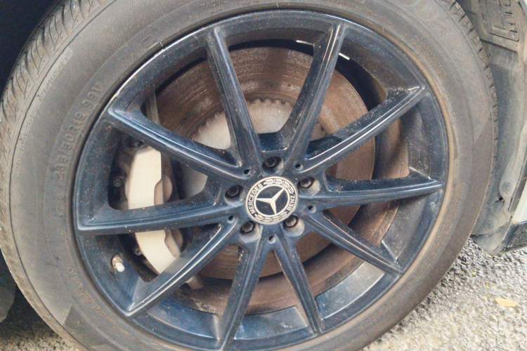 Used Mercedes-Benz EQE 2022 350 Pioneer Edition Right Front Wheel Hub