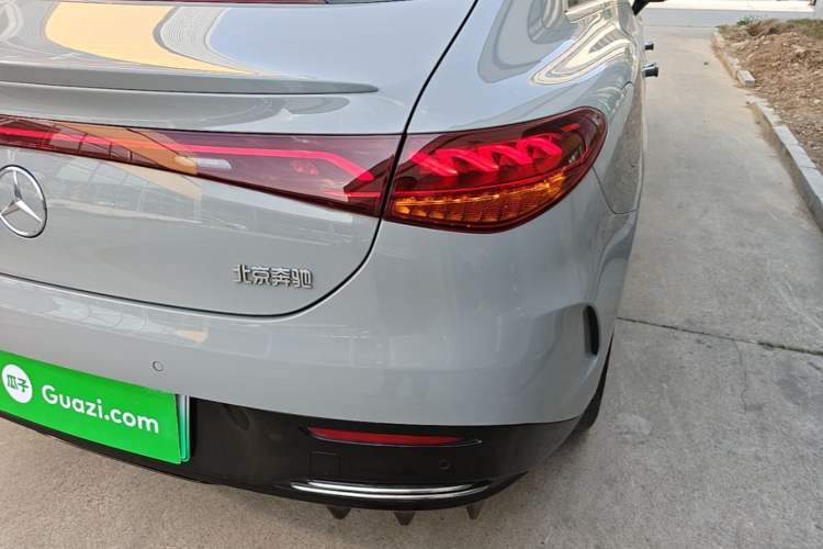 Used Mercedes-Benz EQE 2022 350 Luxury Edition Right Rear Taillight