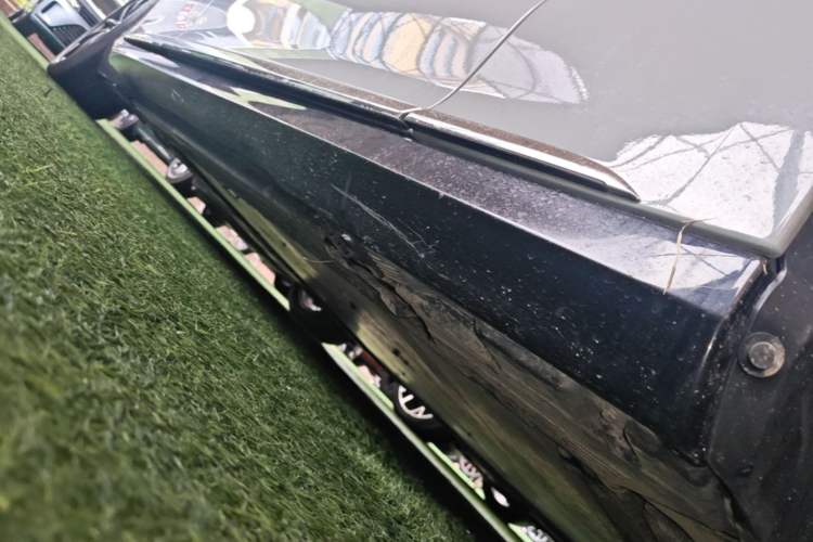 Used Mercedes-Benz EQE 2022 350 Pioneer Edition Right Side Sill