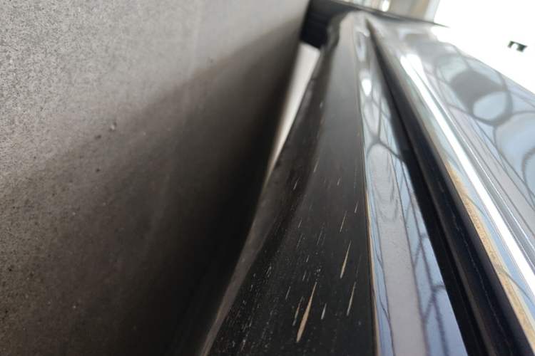 Used Mercedes-Benz EQE 2022 350 Luxury Edition Right Side Sill