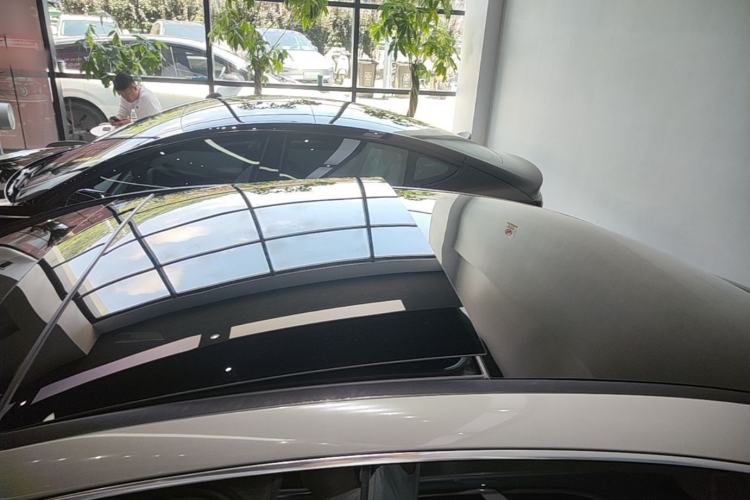 Used Mercedes-Benz EQE 2022 350 Luxury Edition Roof