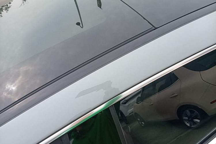 Used Mercedes-Benz EQE 2022 350 Luxury Edition Roof