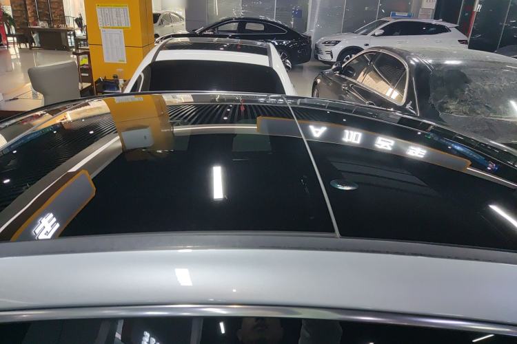 Used Mercedes-Benz EQE 2022 350 Luxury Edition Roof