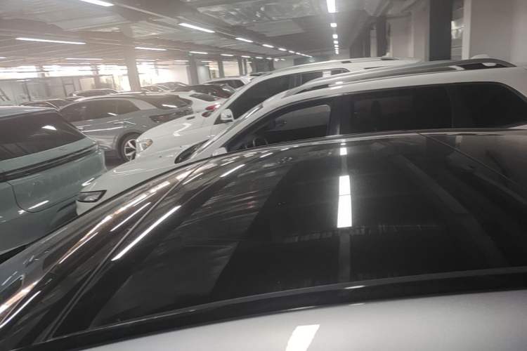 Used Mercedes-Benz EQE 2022 350 Pioneer Edition Roof