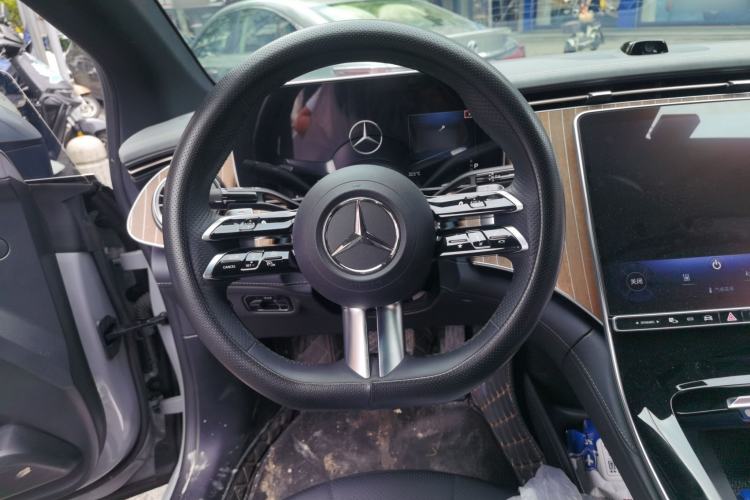 Used Mercedes-Benz EQE 2022 350 Luxury Edition Steering Wheel