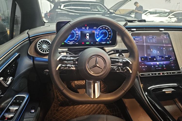 Used Mercedes-Benz EQE 2022 350 Pioneer Edition Steering Wheel