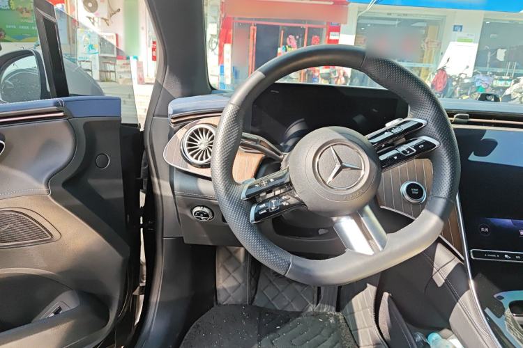 Used Mercedes-Benz EQE 2022 350 Luxury Edition Steering Wheel