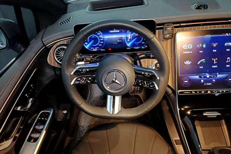 Used Mercedes-Benz EQE 2022 350 Luxury Edition Steering Wheel