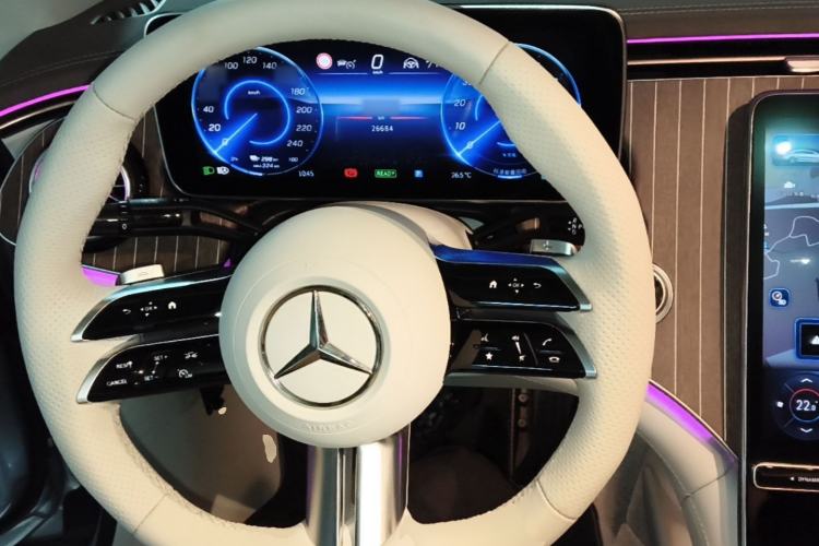 Used Mercedes-Benz EQE 2022 350 Luxury Edition Steering Wheel