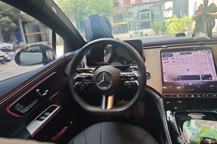 Used Mercedes-Benz EQE 2022 350 Pioneer Edition Steering Wheel