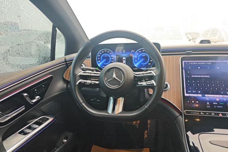 Used Mercedes-Benz EQE 2022 350 Pioneer Edition Steering Wheel