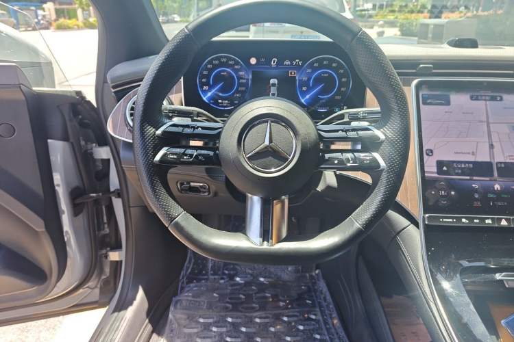 Used Mercedes-Benz EQE 2022 350 Luxury Edition Steering Wheel