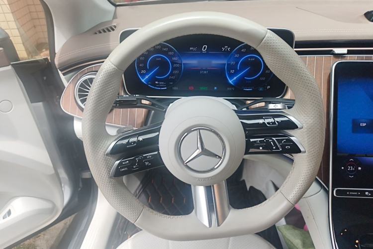 Used Mercedes-Benz EQE 2022 350 Pioneer Edition Steering Wheel